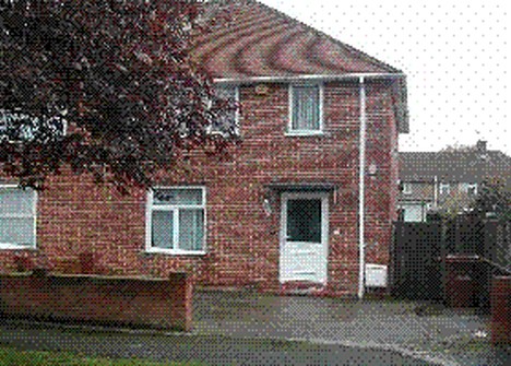 £249,000 - 3 BEDROOM HOUSE (SEMI-DETACHED) Ref No.4818518