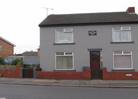 £189,000 - 3 BEDROOM HOUSE (DETACHED) Ref No.5719334