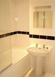 LONDON SW5 - £499,000
Share of Freehold (999 years remaining). 2 bedroom flat. One reception room. 2 bathrooms. Council Tax band D. 20th Century / Pre-WWII property. 