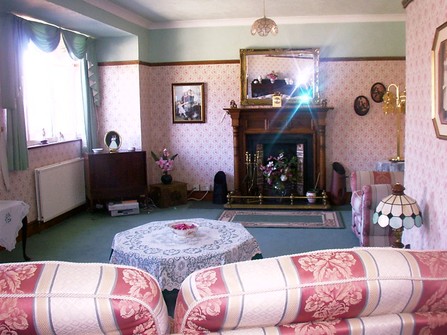 £342,000 - 5 BEDROOM HOUSE (DETACHED) Ref No.2056486